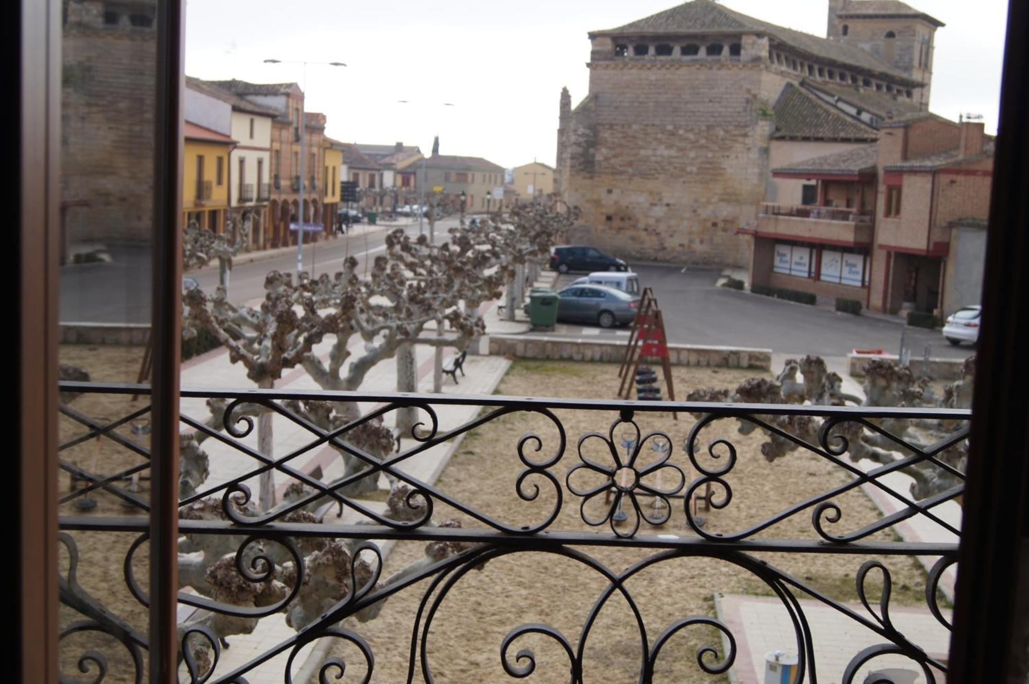 Hotel Hostal Camino De Santiago Frómista Exterior foto