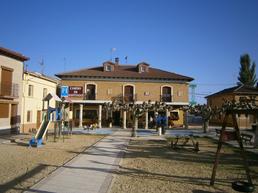 Hotel Hostal Camino De Santiago Frómista Exterior foto